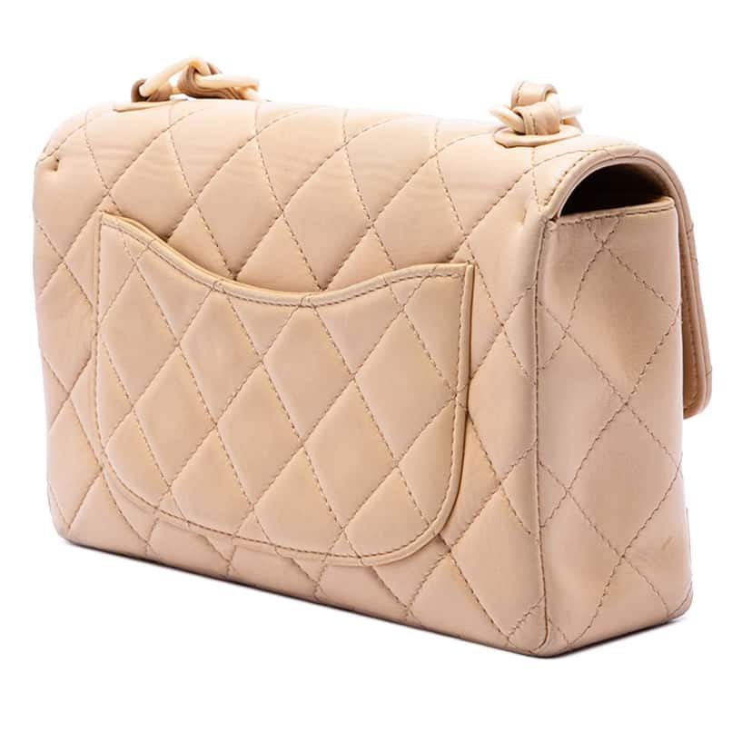 Chanel CC Quilted Lambskin Resin Chain Single Flap Beige Leather Very good condition - Back View
