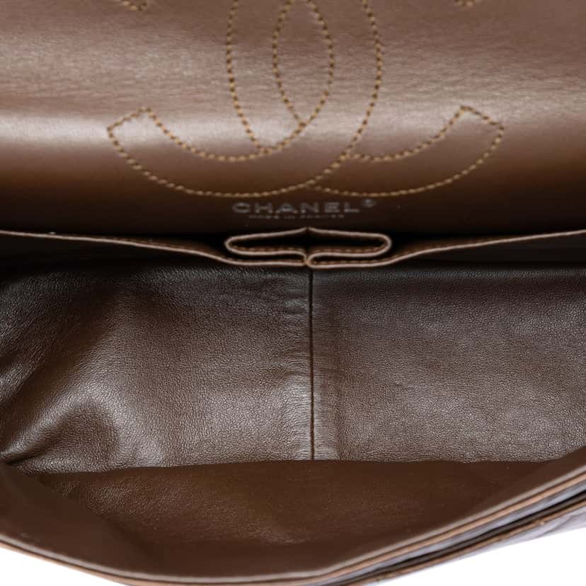 Chanel Quilted Metallic Aged Calfskin Reissue 2.55 Double Flap 226 Brown Leather Very good condition - Model View