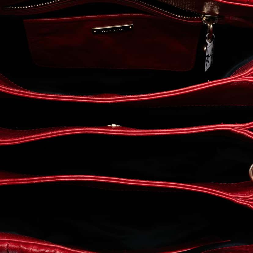 Miu Miu Matelasse Nappa Convertible Tote Red Leather Very good condition - Model View