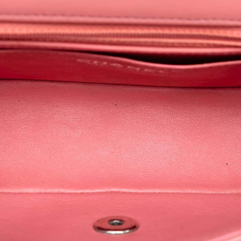Chanel Mini Rectangular Classic Lambskin Single Flap Pink Leather Very good condition - Model View