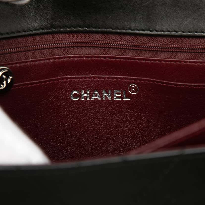 Chanel CC Quilted Lambskin Flap Shoulder Bag Black Leather Very good condition - Box View