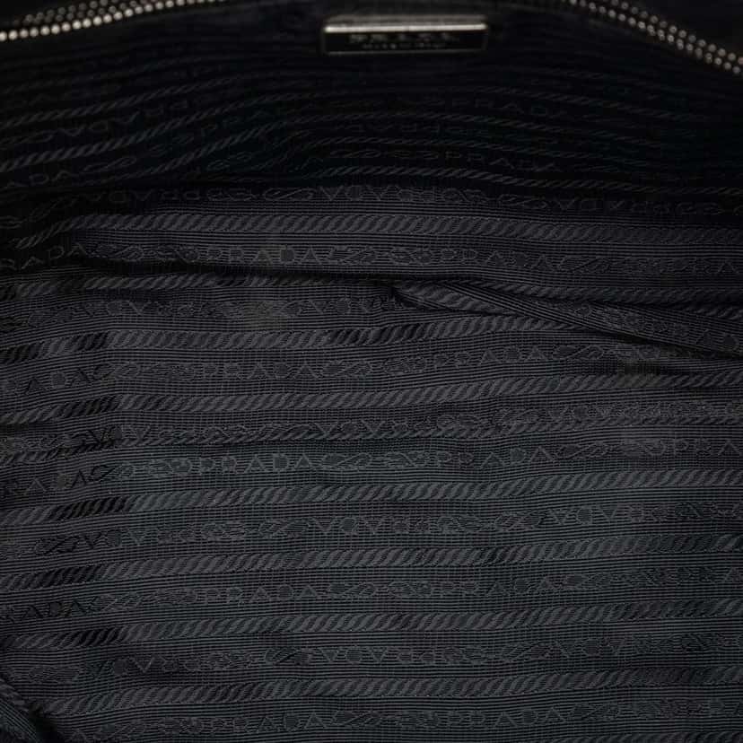 Prada Saffiano Trimmed Tessuto Tote Black Very good condition - Model View