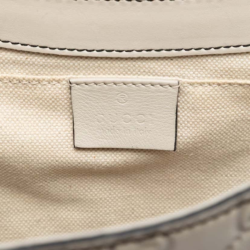 Gucci Medium Guccissima Emily Shoulder Bag White Leather Very good condition - Box View