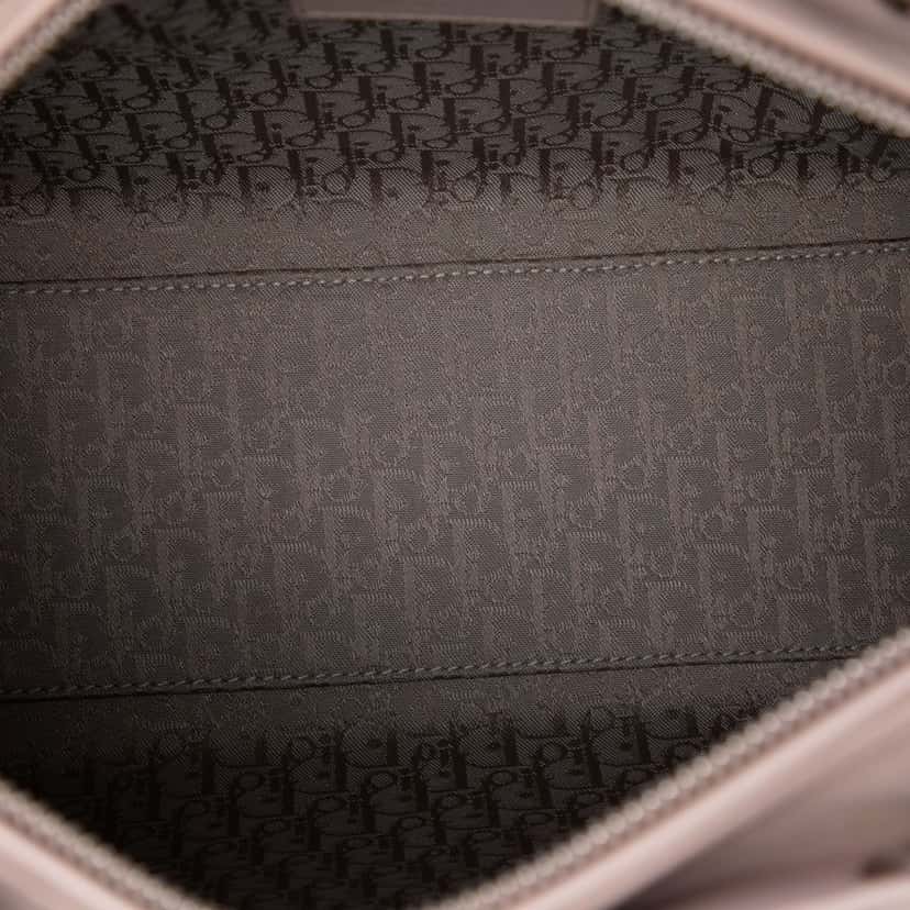 Dior Large Lambskin Cannage Lady Dior Pink Leather Very good condition - Model View