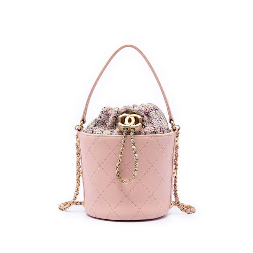 Chanel Small CC Calfskin and Tweed Drawstring Bucket Bag Pink Leather Very good condition - Front View