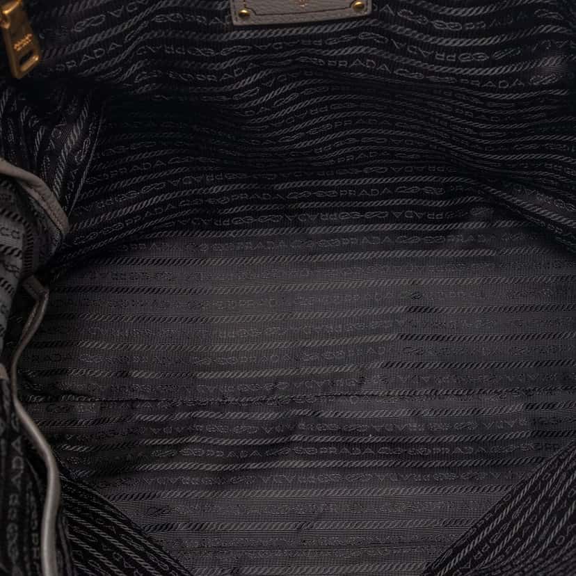 Prada Bicolor Vitello Daino Open Convertible Tote Brown Leather Very good condition - Model View