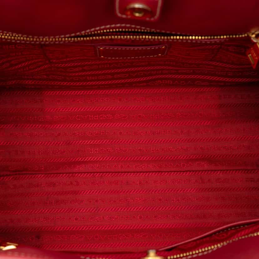 Prada Saffiano Trimmed Canvas Canapa Satchel Beige Very good condition - Model View