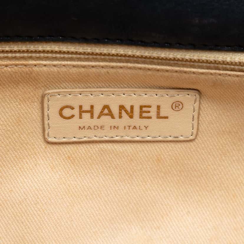 Chanel Quilted Calfskin Chic Quilt Flap Black Leather Very good condition - Box View