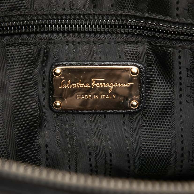Ferragamo Buffalo Leather Fanya Chain Tote Black Leather Very good condition - Box View
