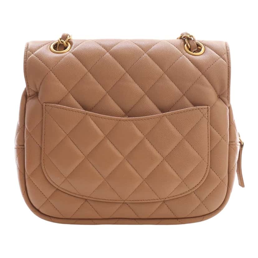 Chanel CC Quilted Caviar Crossbody Brown Leather Very good condition - Model View