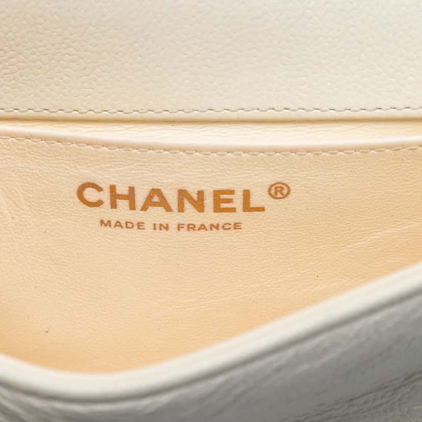 Chanel Mini Quilted Caviar Boy Messenger Bag White Leather Very good condition - Box View