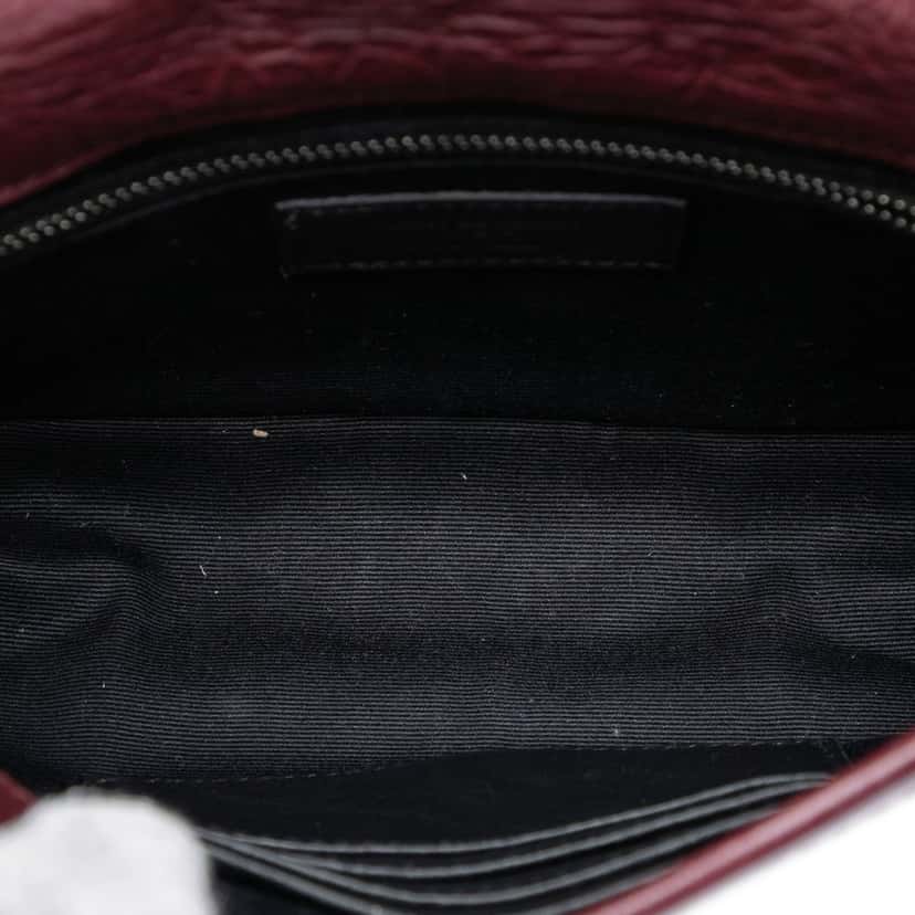 Saint Laurent Crinkled Calfskin Niki Wallet on Chain Red Leather Very good condition - Model View