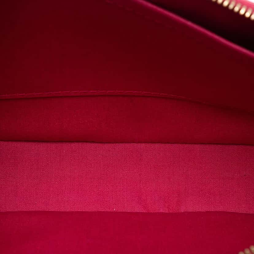 Louis Vuitton Monogram Vernis Pochette Accessoires Pink Leather Very good condition - Model View