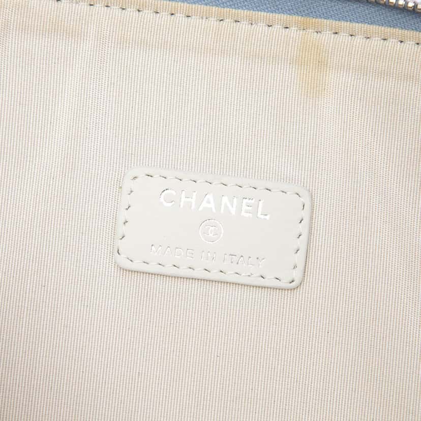 Chanel Large Canvas Deauville O Case Clutch Blue Very good condition - Box View