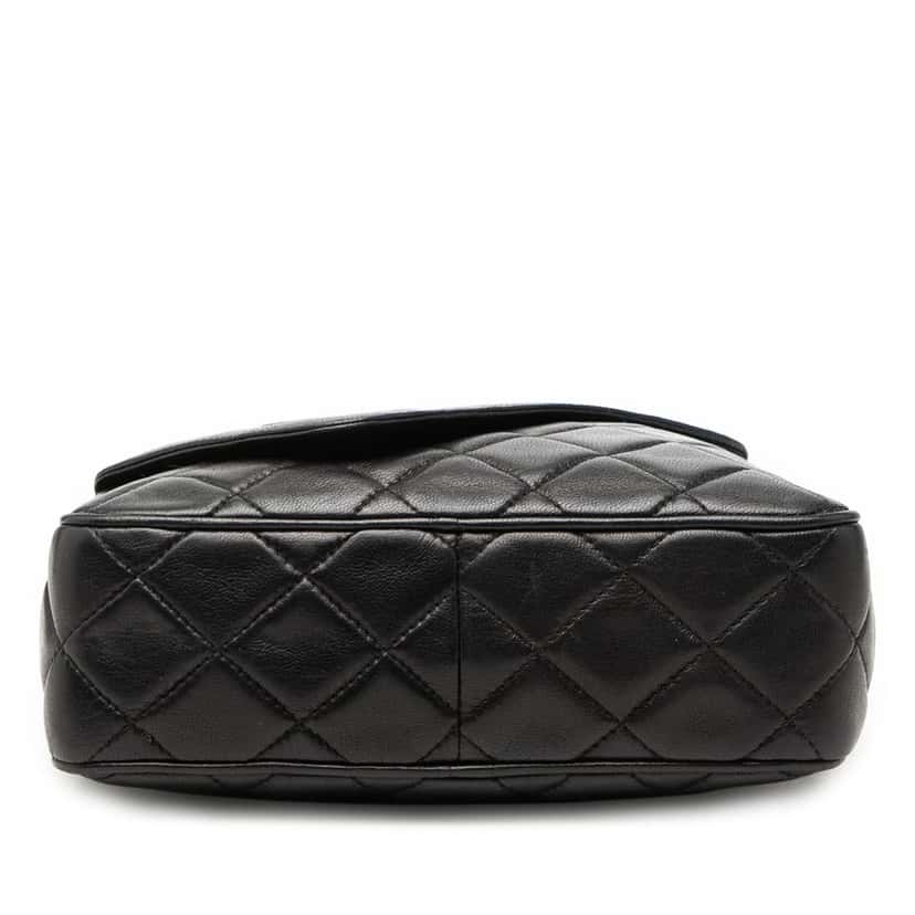Chanel Mini CC Quilted Lambskin Tassel Camera Bag Black Leather Very good condition - Inside View