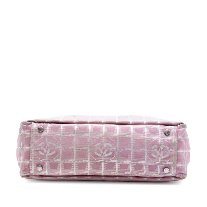 Chanel New Travel Line Nylon Tote Pink Very good condition - Inside View