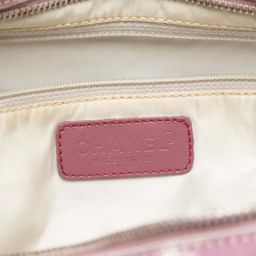 Chanel New Travel Line Nylon Tote Pink Very good condition - Box View
