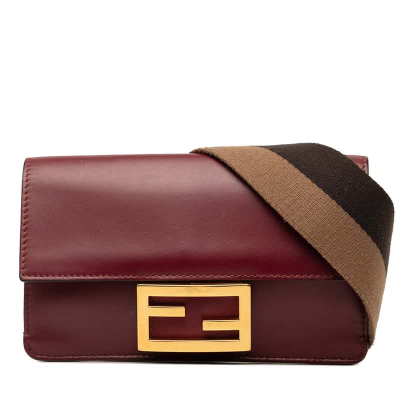 Fendi Mini Leather Flat Baguette Crossbody Red Leather Very good condition - Front View
