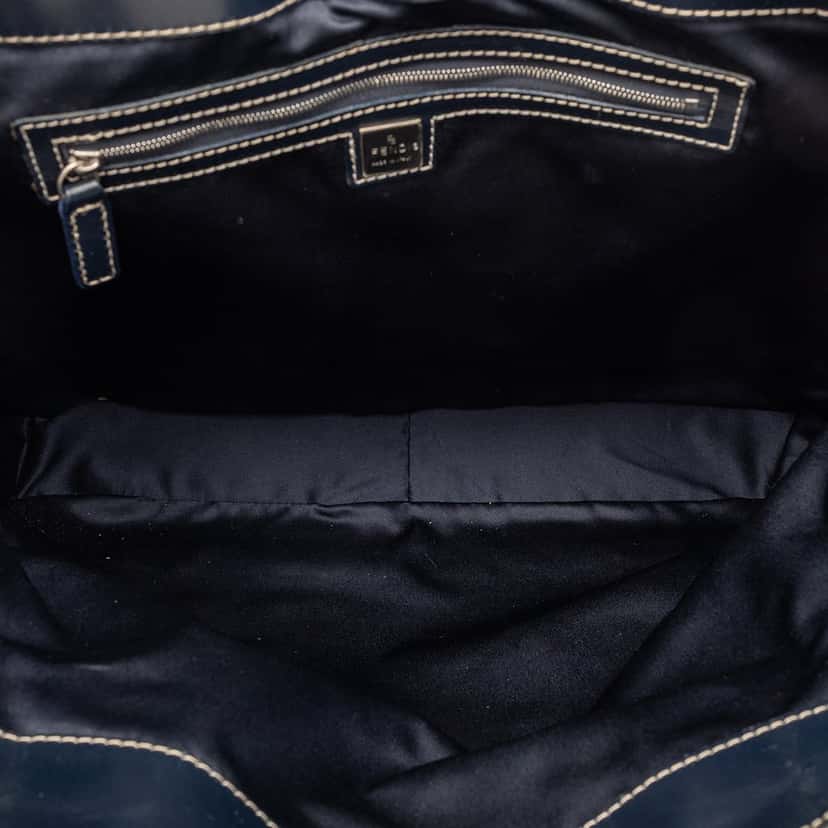 Fendi Zucchino Canvas Tote Beige Very good condition - Model View