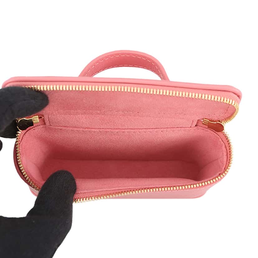 Louis Vuitton Epi Nice Beauty Vanity Bag Pink Leather Very good condition - Model View
