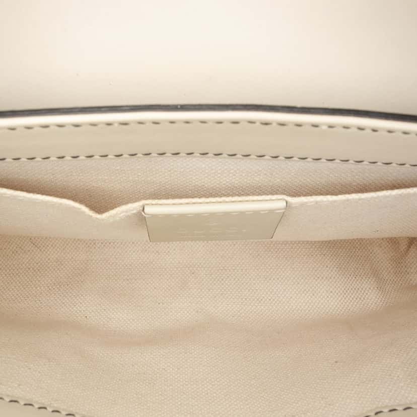 Gucci Small GG Canvas Emily Crossbody Beige Very good condition - Model View