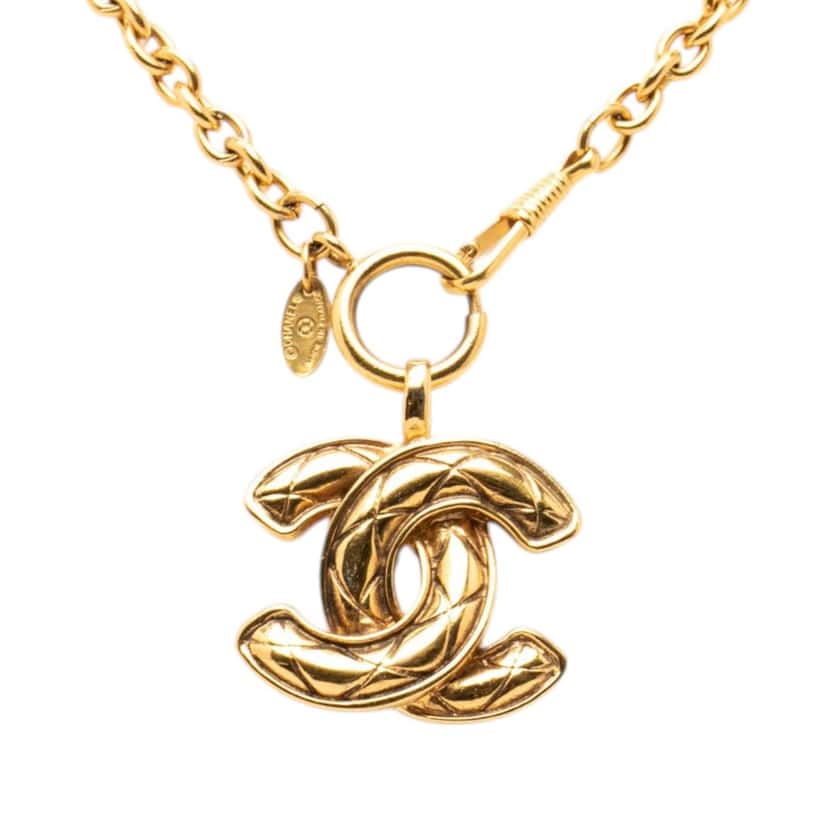 Chanel CC Gold Plated Quilted Pendant Necklace Gold Metal Very good condition - Back View