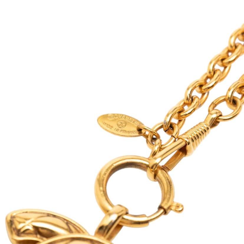 Chanel CC Gold Plated Quilted Pendant Necklace Gold Metal Very good condition - Box View