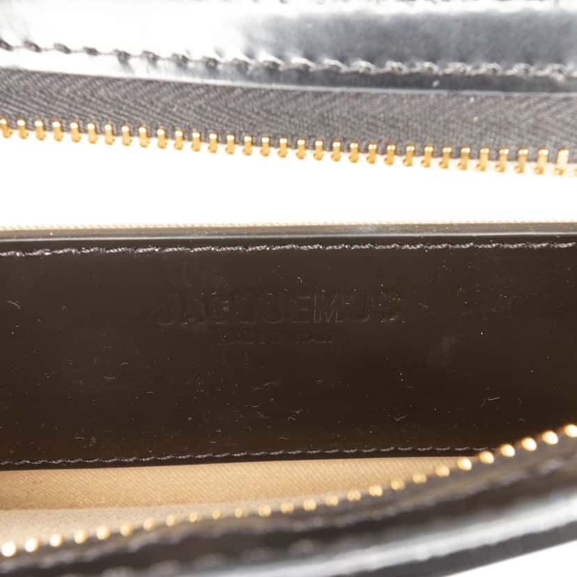 Jacquemus Patent Le Petit Bisou Chain Shoulder Bag Black Leather Very good condition - Box View