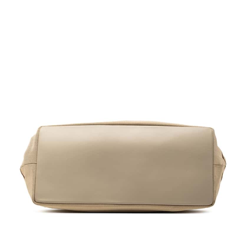 Ferragamo Nylon Tiered Grosgrain Shouder Bag Beige Very good condition - Inside View