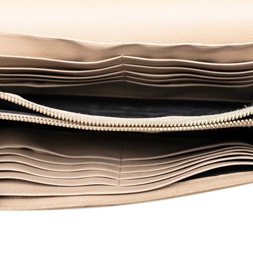 Saint Laurent Grain De Poudre Monogram Kate Wallet On Chain Beige Leather Very good condition - Model View