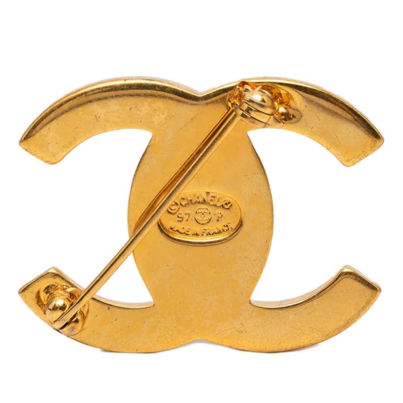 Chanel CC Gold Plated Turn Lock Brooch Gold Metal Very good condition - Back View