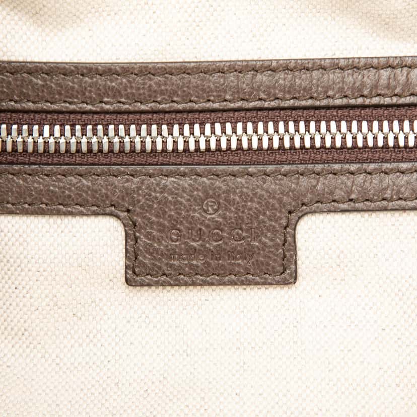Gucci Canvas Web Embossed Logo Tote White Very good condition - Box View