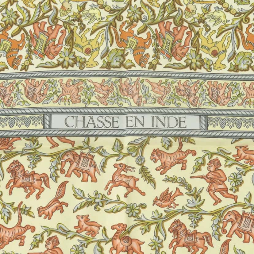 Hermès Chasse En Inde Silk Scarf 90 Yellow Very good condition - Back View