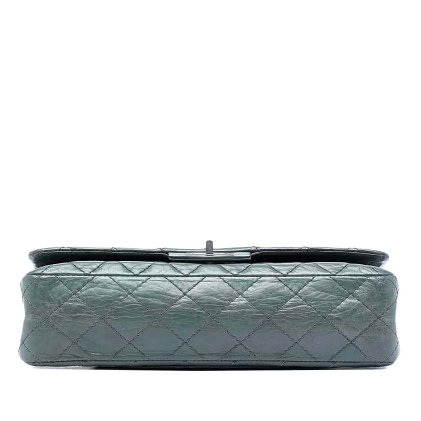 Chanel Quilted Aged Calfskin Reissue 2.55 Double Flap 225 Green Leather Very good condition - Inside View