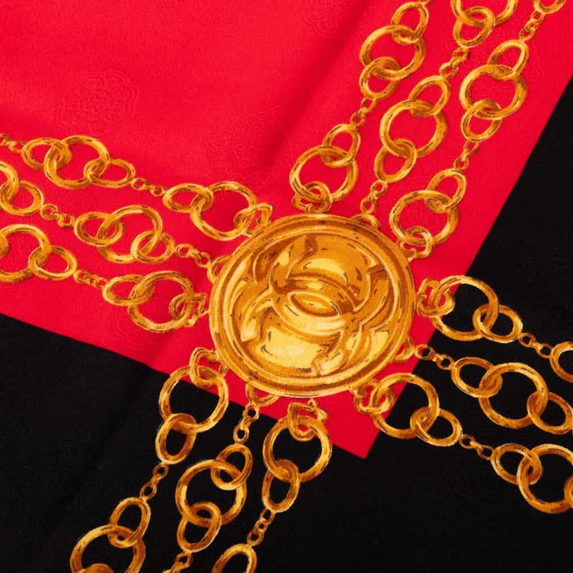 Chanel CC Medallion Chain Print Silk Scarf Black Never worn - Box View