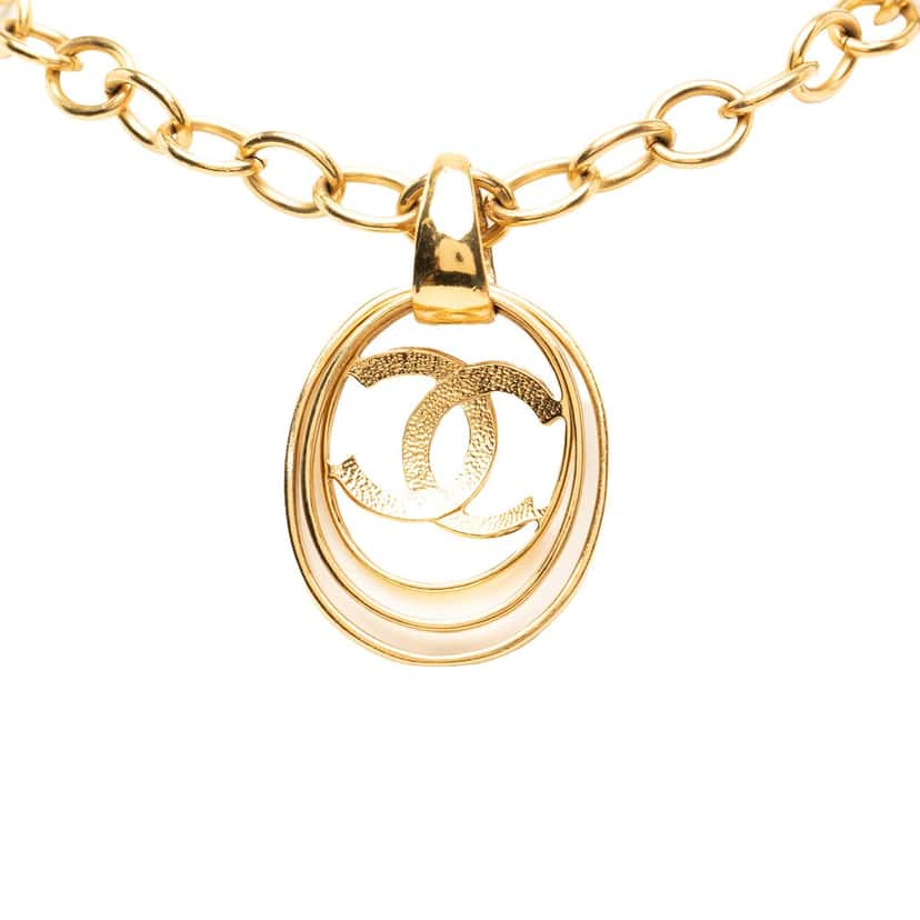 Chanel CC Gold Plated Oval Pendant Necklace Gold Metal Very good condition - Back View