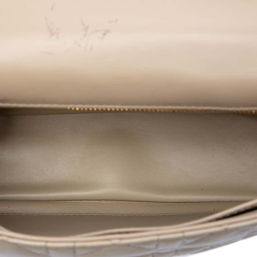 Dior Small Calfskin Cannage Caro Crossbody Beige Leather Very good condition - Model View