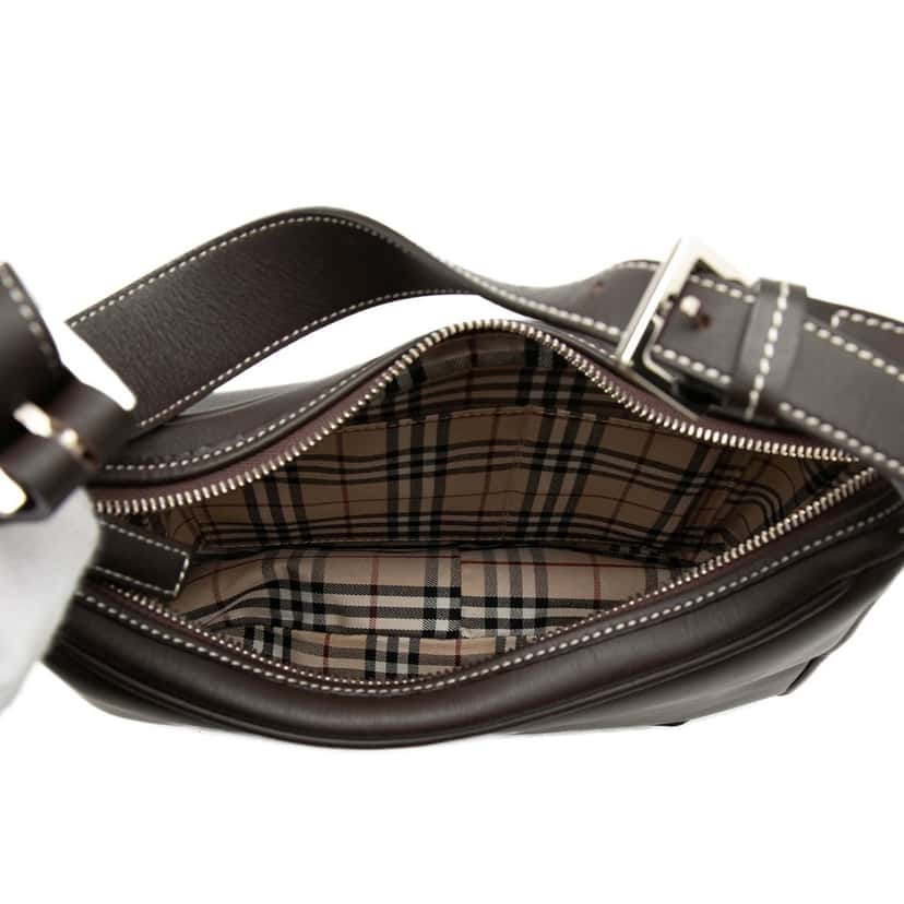 Burberry Leather Shoulder Bag Brown Leather Very good condition - Model View