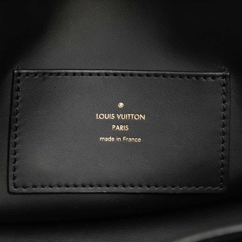 Louis Vuitton Smooth Taurillon Capucines Souple GM Black Leather Very good condition - Box View