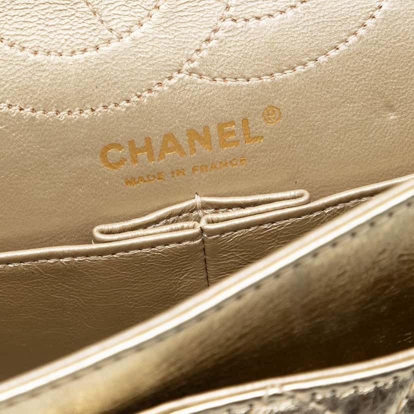 Chanel Quilted Metallic Aged Calfskin Reissue 2.55 Double Flap 226 Gold Leather Very good condition - Box View
