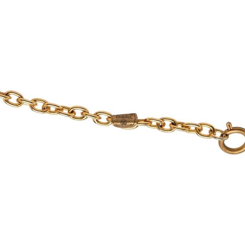 Chanel CC Gold Plated Medallion Station Necklace Gold Metal Very good condition - Box View