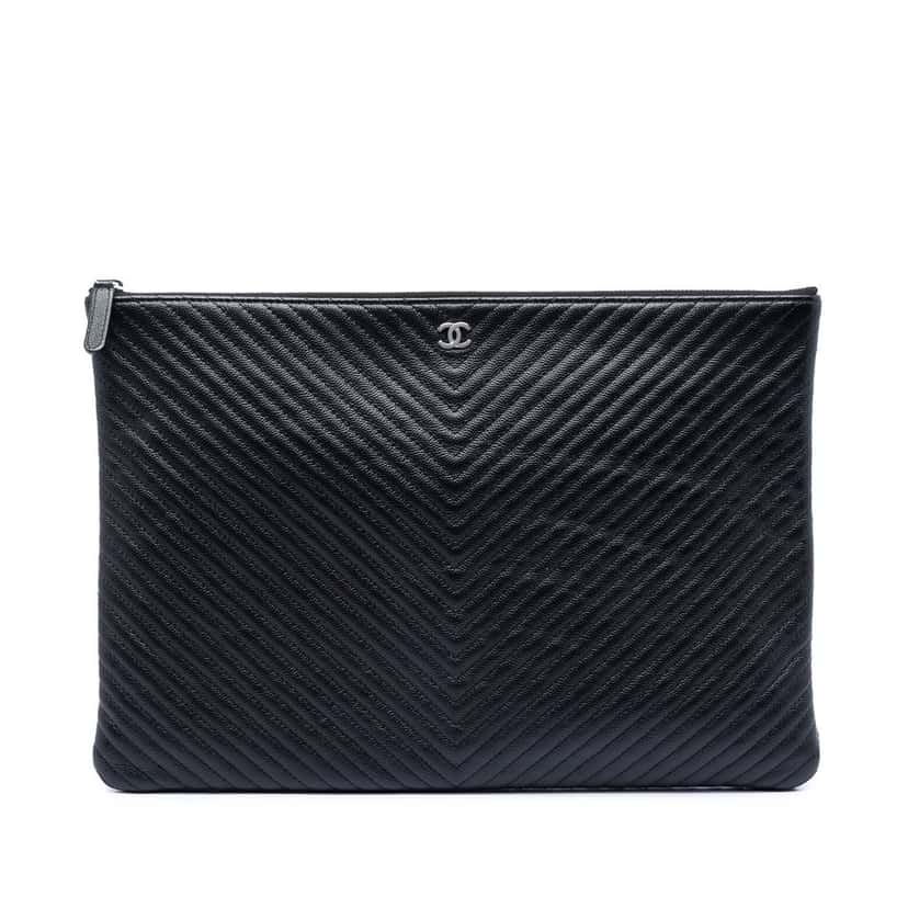 Chanel Large Chevron Caviar O Case Clutch Black Leather Very good condition - Front View