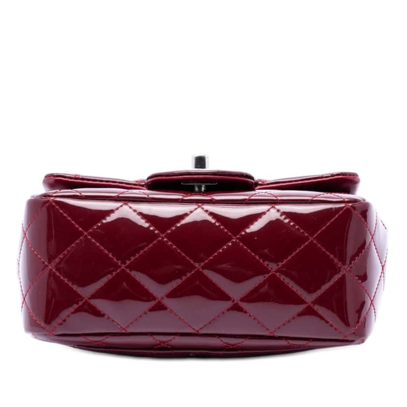 Chanel Mini Square Classic Patent Single Flap Red Leather Very good condition - Inside View
