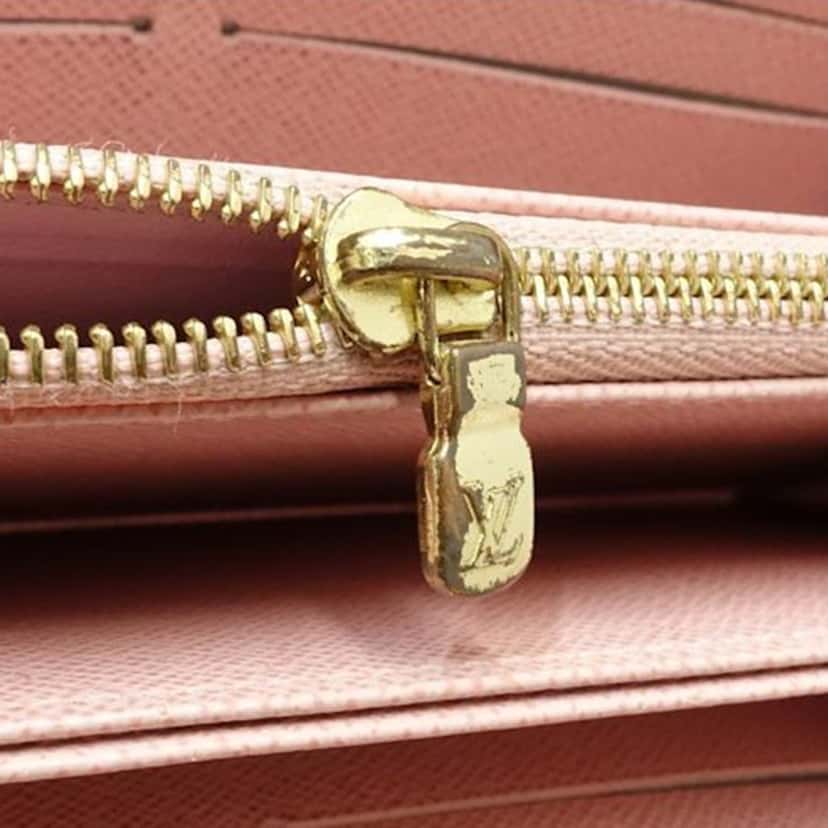 Louis Vuitton Damier Azur Zippy Wallet White Very good condition - Model View