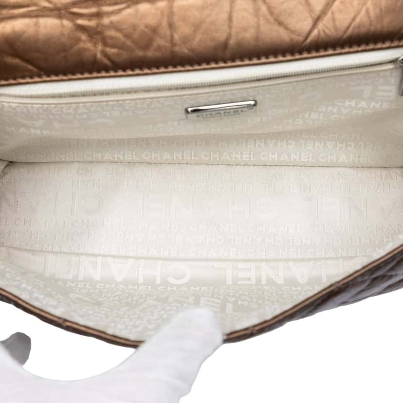 Chanel Quilted Metallic Aged Calfskin Vintage Ligne Flap Brown Leather Very good condition - Model View