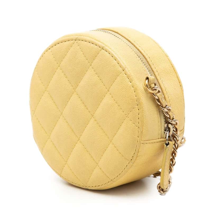 Chanel CC Quilted Caviar Round Clutch With Chain Yellow Leather Very good condition - Back View