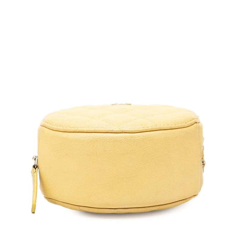 Chanel CC Quilted Caviar Round Clutch With Chain Yellow Leather Very good condition - Inside View
