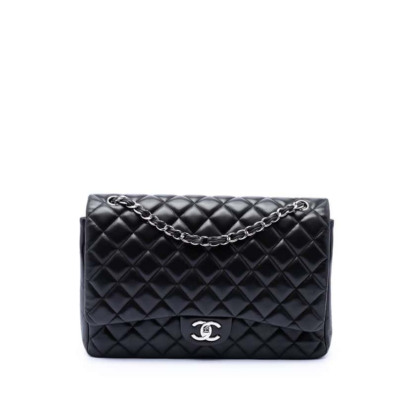 Chanel Maxi Classic Lambskin Double Flap Black Leather Very good condition - Front View
