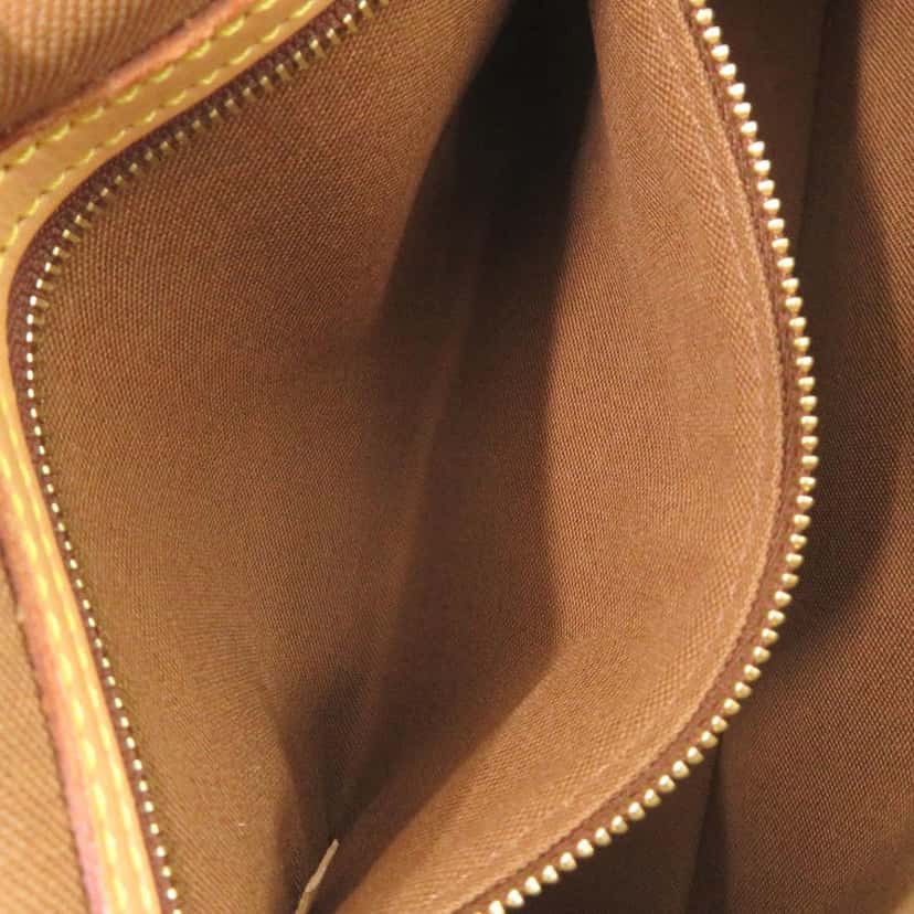 Louis Vuitton Monogram Mini Looping Brown Very good condition - Model View