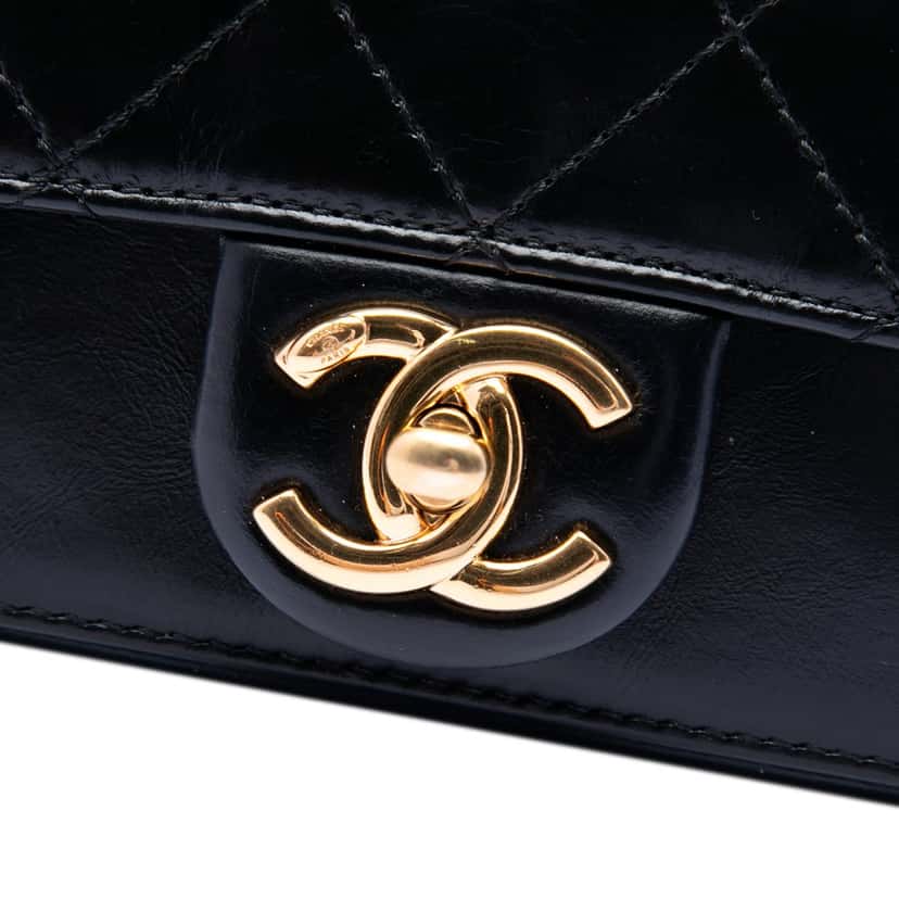 Chanel Paris Cosmopolite Mini Aged Calfskin Straight Lined Flap Black Leather Very good condition - Box View